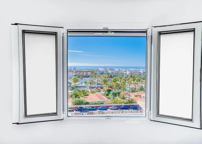 Panoramic Views דירה *